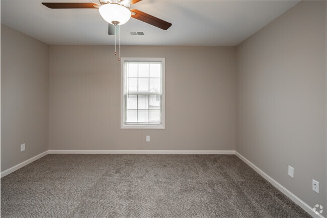 2BR, 1.5BA - 1,050SF - Bedroom