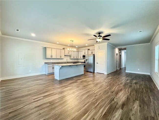 Photo - 1015 NE Hts Ln