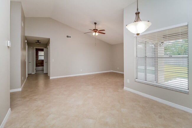 Photo - 2145 Pimlico St