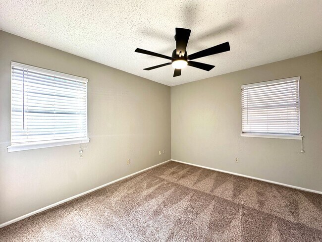 Photo - Cute Traditional 3-Bedroom with 2-Car Garage Available!