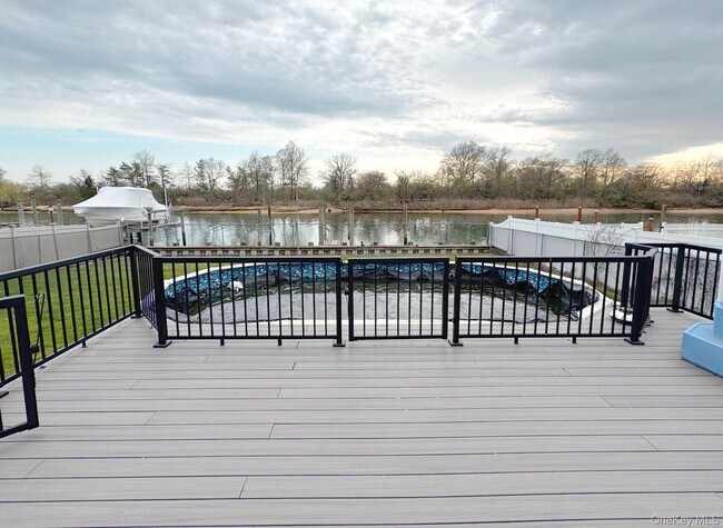 Photo - 3544 Woodward St