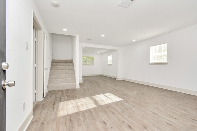 Photo - 1501 Maiden Ln