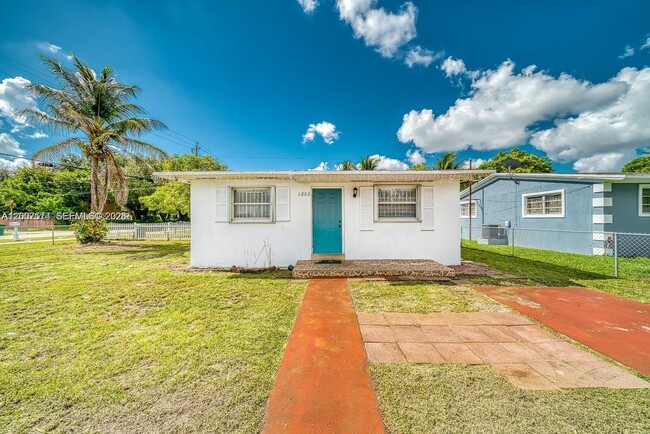 Photo - 1200 NW 102nd St Unidad 1202