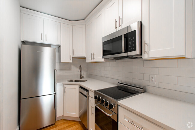 Building Photo - 210 Hemenway St Rental