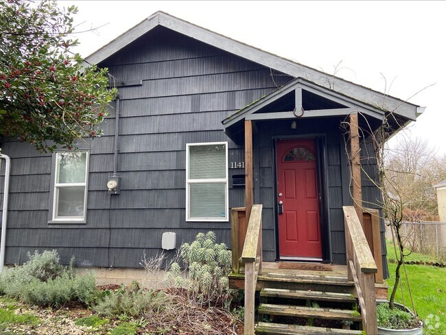 Building Photo - Lovely Longview Updated Single Family Home!