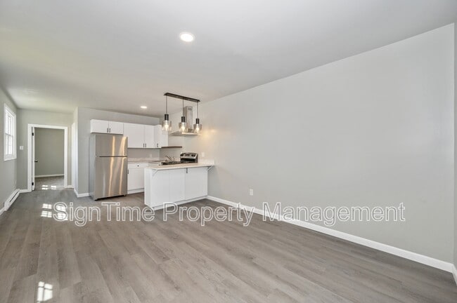 Photo - 15207 National Pike