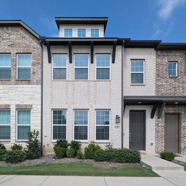 Building Photo - 2257 Adena Springs Dr