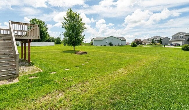 Photo - 4 Bed 3.5 Bath House for Rent! Appliances, Lawncare and Snow Removal included!!!