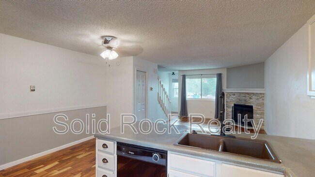Photo - 1297 Vondelpark Dr