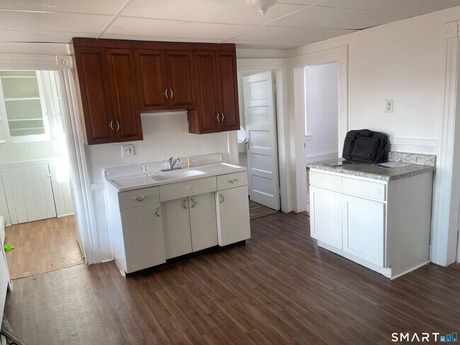 Photo - 85 Franklin St