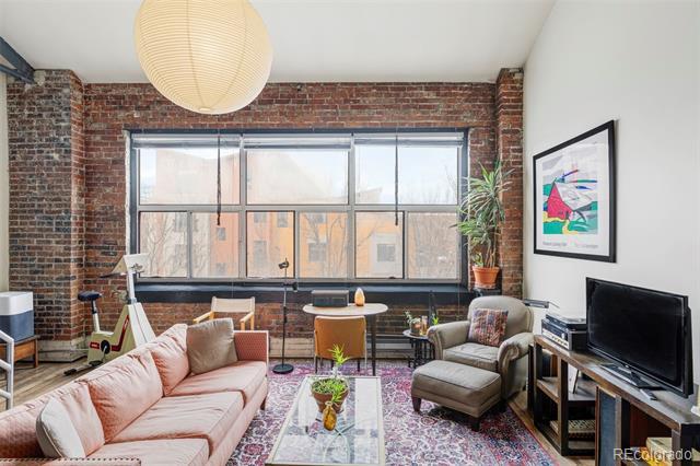 Photo - 3309 Blake St Unidad 207