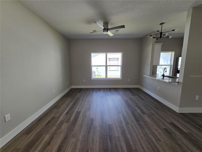 Photo - 7435 Mead Dr