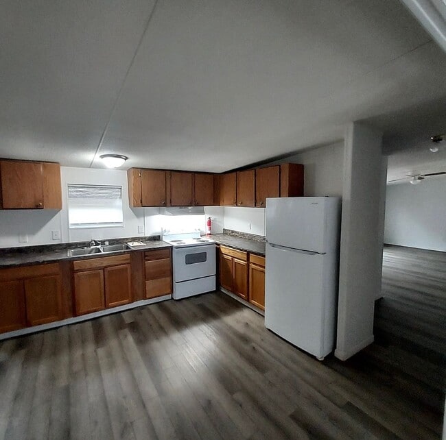 Building Photo - 14 Live Oak Ln Unit 14 LIVE OAK LANE Rental