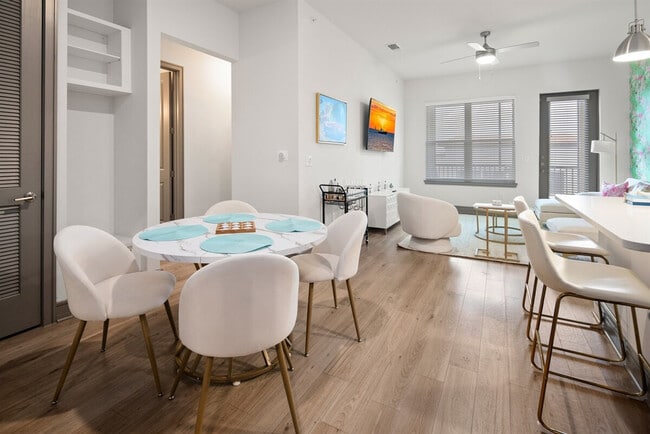 Photo - 8890 Founders Square Dr Unit SI ID1290664P