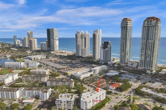 Building Photo - 17800 Atlantic Blvd Unit 307