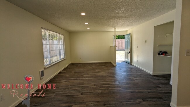 Bryant - 1324A/1324B - Bryant - 1324A/1324B Apartment Unit 1324-B