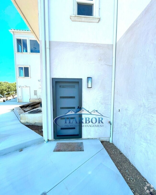 Building Photo - Charming 1-Bedroom 1 Bath with Nature Access Rental