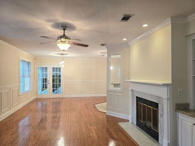 Photo - 10017 Foxrun Rd