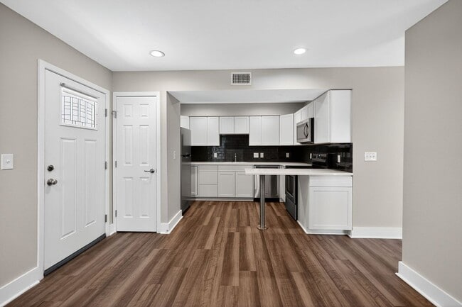 Building Photo - 3501 Mills Ave Rental