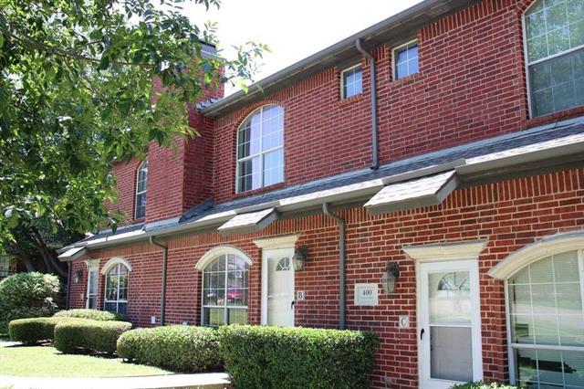 Building Photo - 400 Central Park Dr