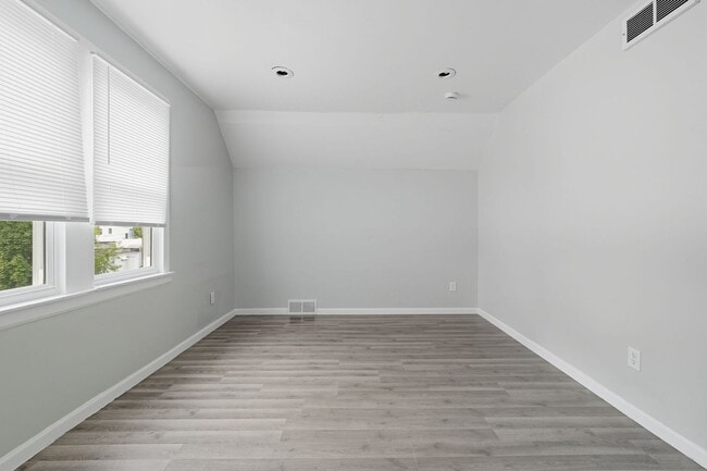 Photo - 3536 N 19th St. Unit Upper