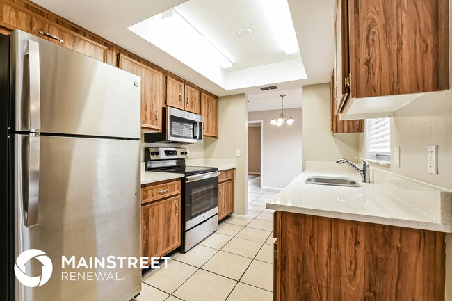 Photo - 108 Woodfield Ct