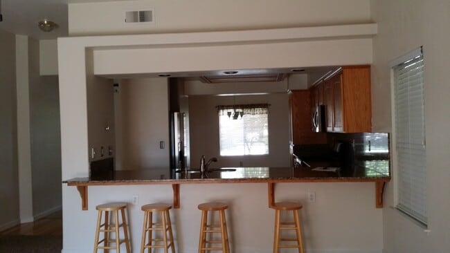 Photo - 2059 E Lexington Ave
