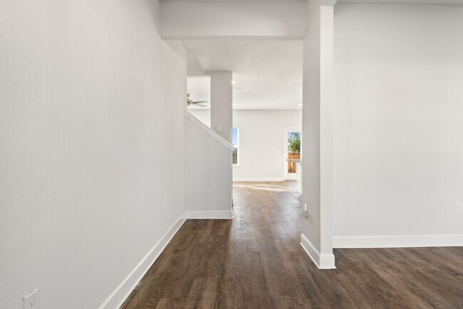 Photo - 3000 Rachel Pl