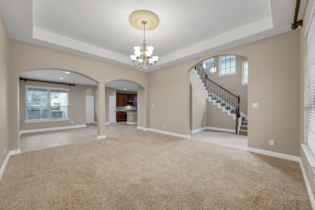 Photo - 51 Panterra Way