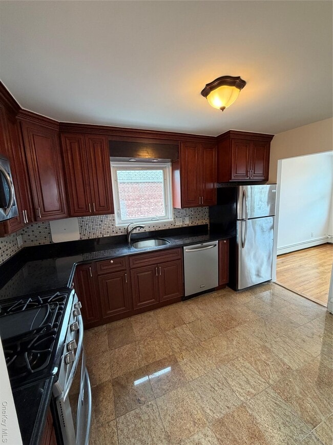 Photo - 144-50 25th Rd