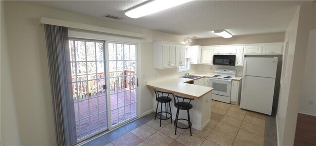 Photo - 2784 James Henry Dr