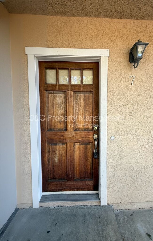 Building Photo - 340 W 15th Ave Unit 7