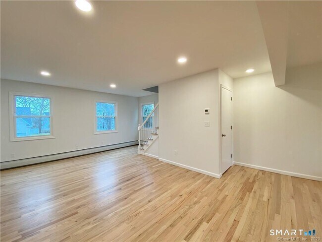 Photo - 56 Taylor Pl