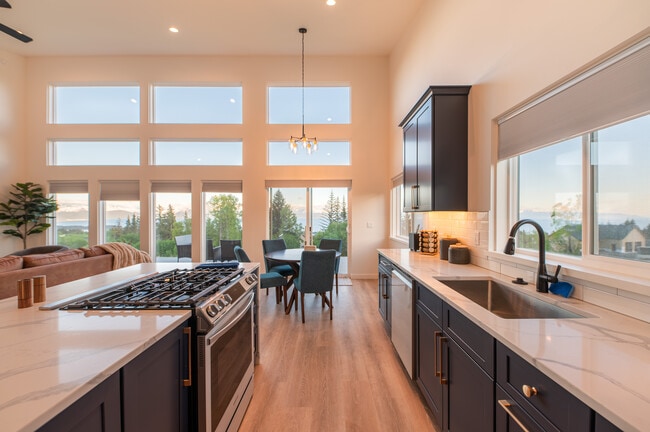 Photo - 833 Linstrang Wy