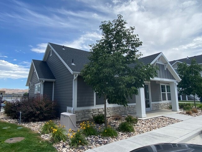 Photo - 52 N 2200 W