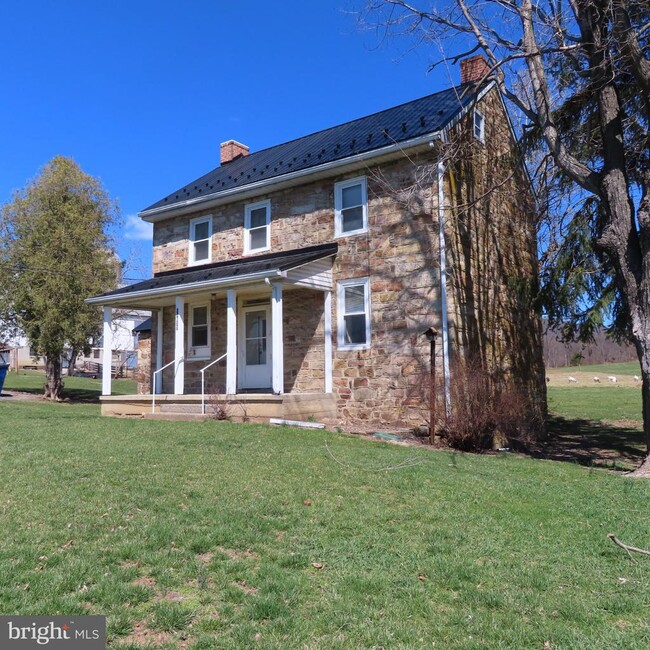Photo - 11677 Lincoln Way W