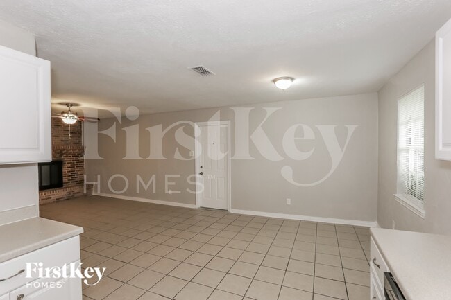 Photo - 115 Brook Hollow Dr