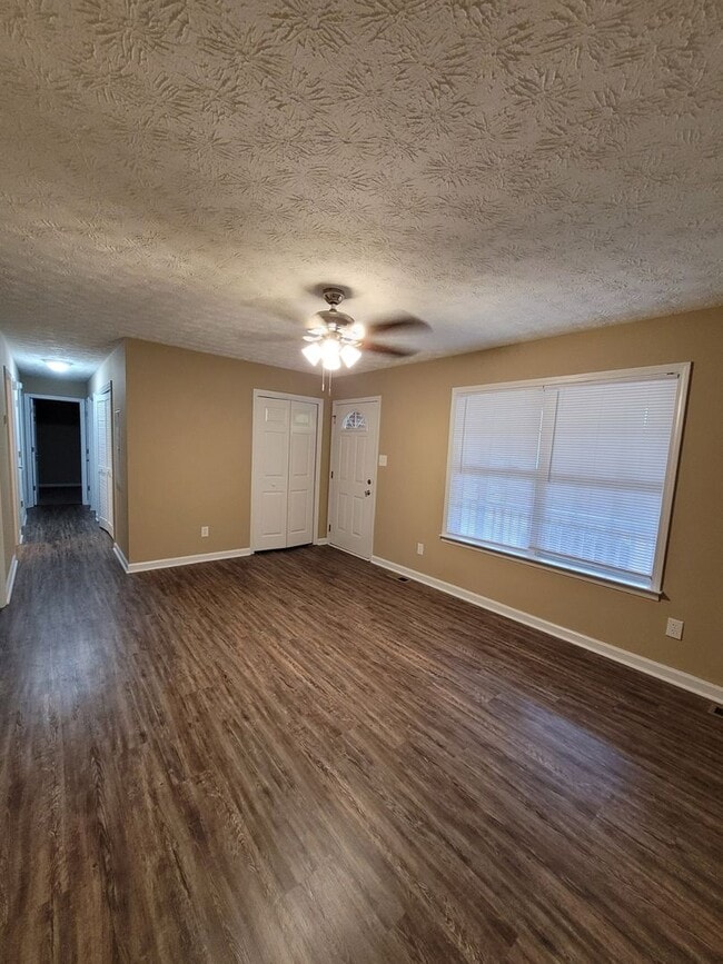 Photo - For Rent - Hart County - Fay Kight Circle - Three Bedroom and Two Bathroom Home