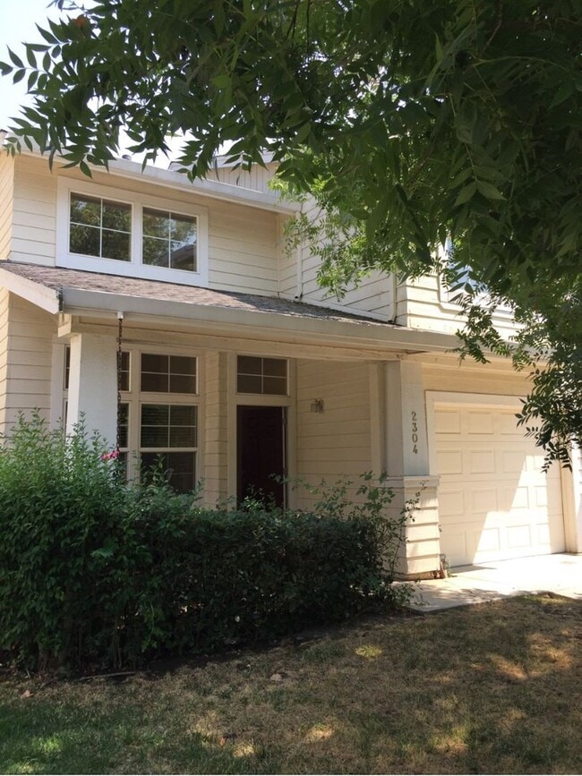 Building Photo - Great 3 Bedroom 2.5 Bath home