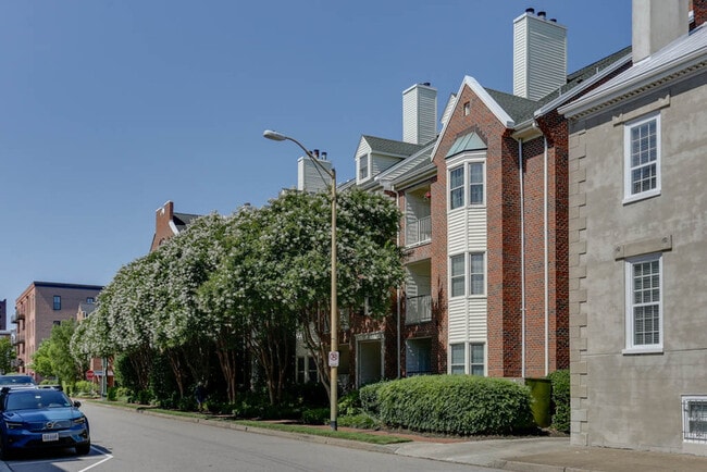 Photo - 321 Duke St Unit 133