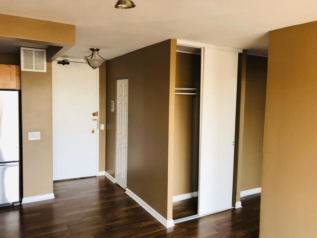 Photo - 5445 N Sheridan Rd Unit 1111