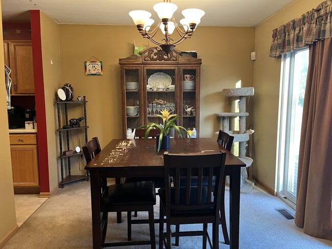 Photo - 655 W Huron Hills Trail