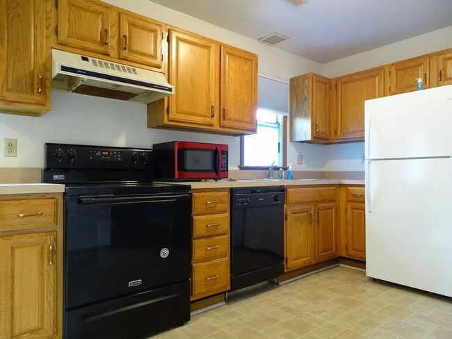 Photo - 219 N Market St Unit 106