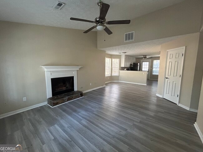 Photo - 681 Senoia Rd