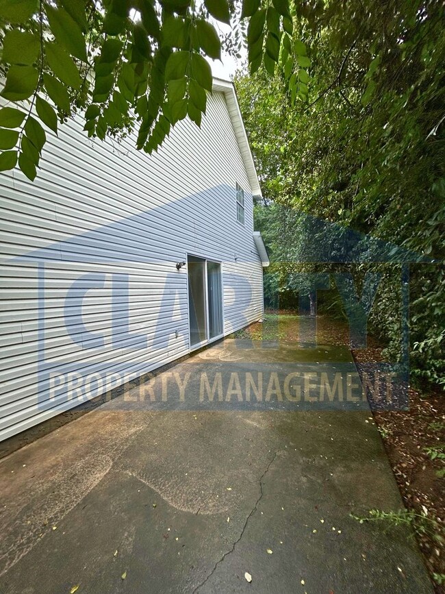 Photo - 2935 Adkisson Dr