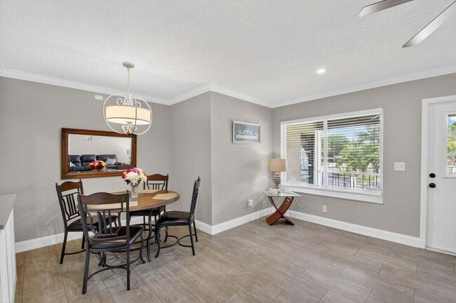 Photo - 335 Pine Ridge Cir Unit A-2