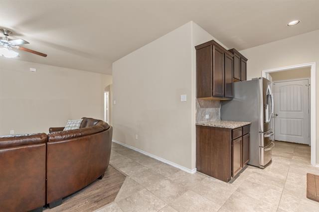 Photo - 120 Rustic Oak Ln