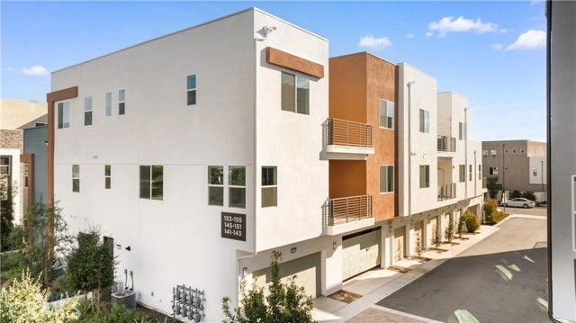 Photo - 155 Baluster