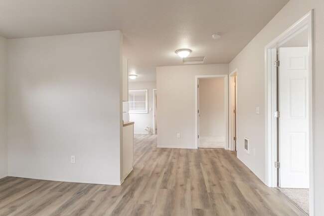 Photo - EN331 Malaga Ave Unidad A