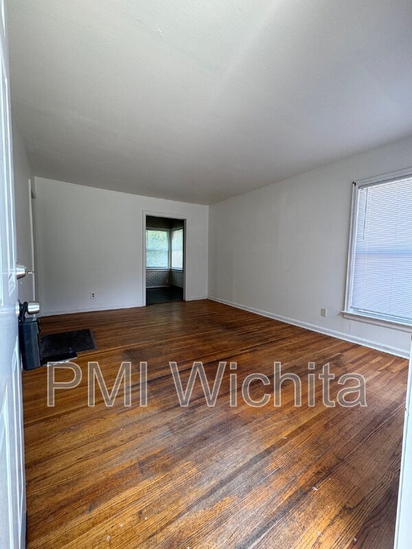 Photo - 2610 E Grail St